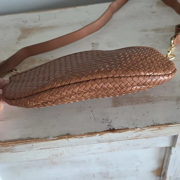 Quince Italian Leather Handwoven Sling Bag In Cognac - Picture 4 of 9